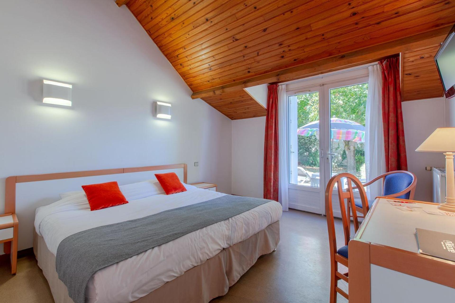 Hotel Mileade Le Domaine De La Blairie - Saumur Saint-Martin-de-la-Place エクステリア 写真