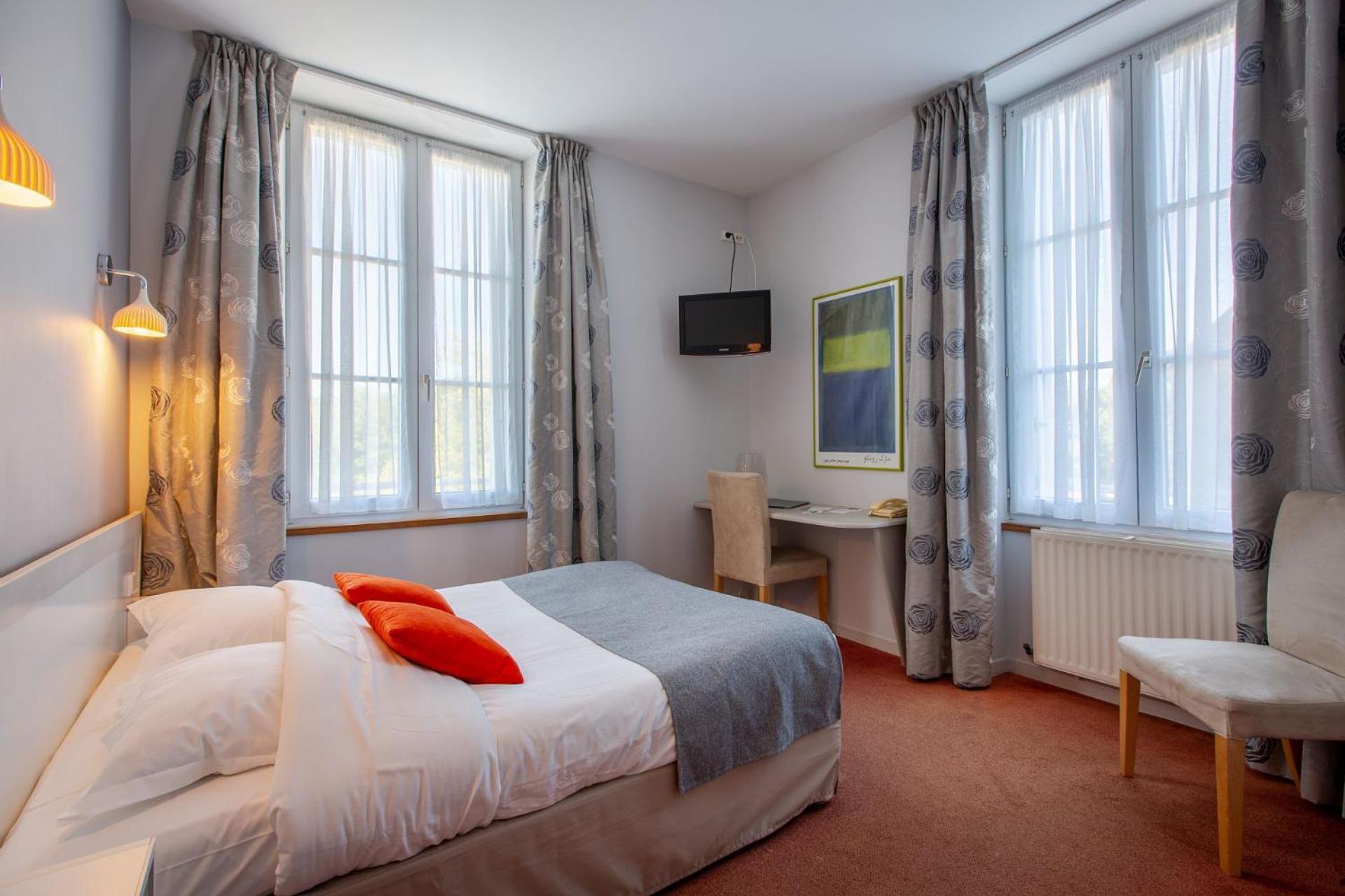 Hotel Mileade Le Domaine De La Blairie - Saumur Saint-Martin-de-la-Place エクステリア 写真